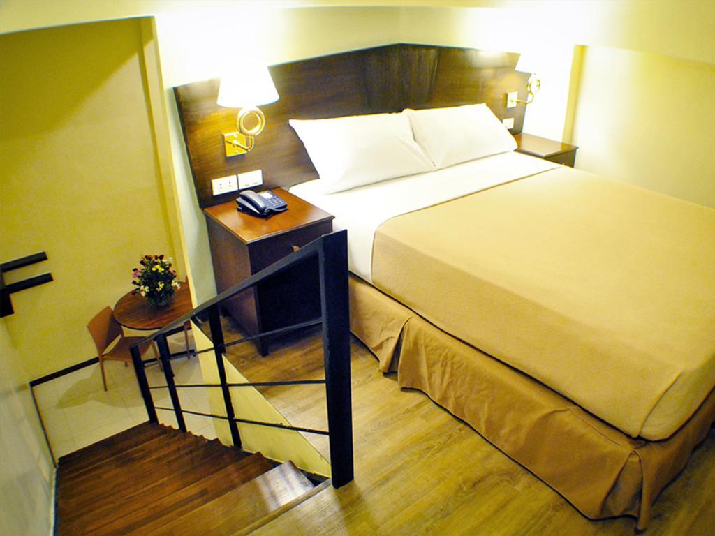Fersal Hotel Kalayaan, Quezon City Eksteriør billede