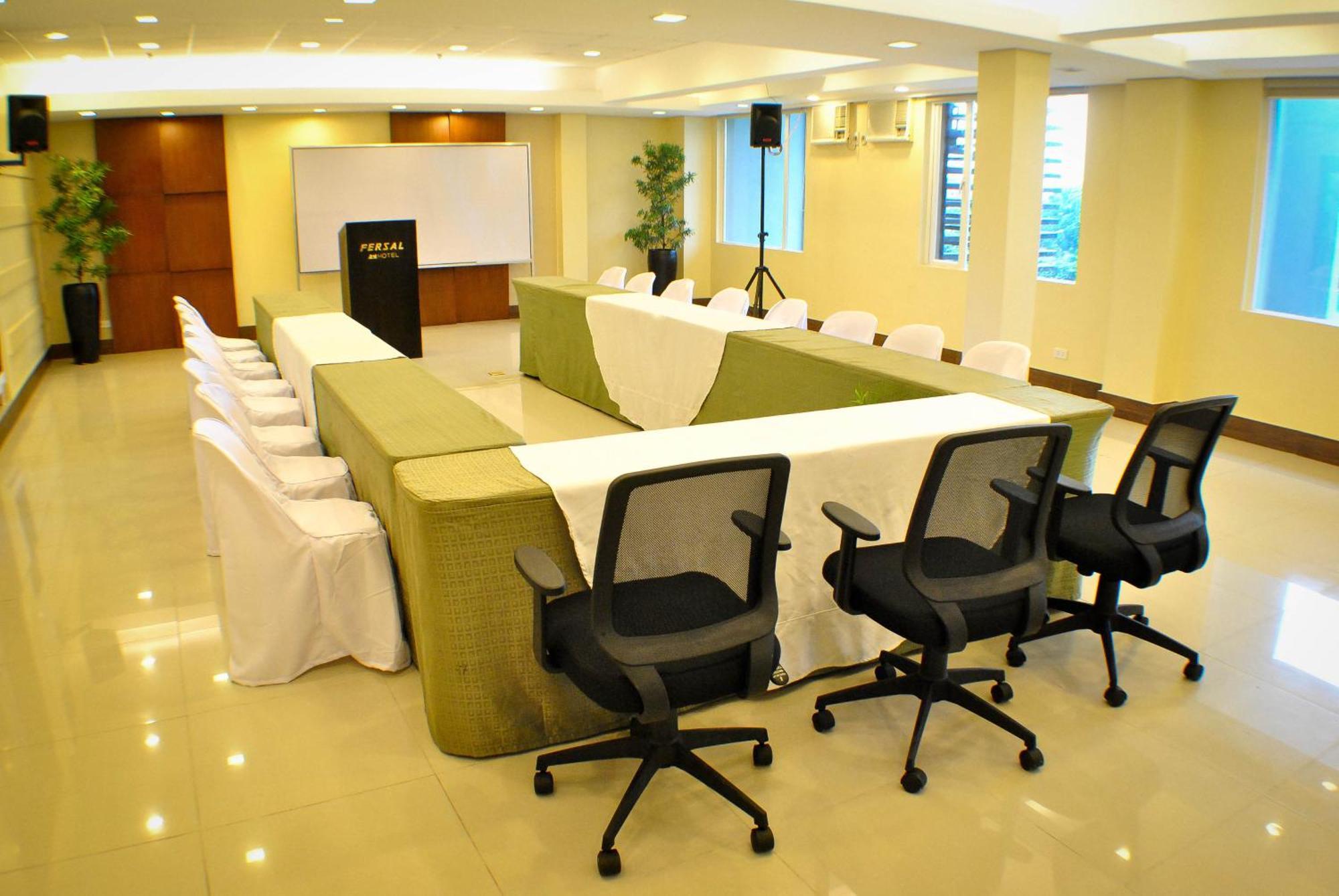 Fersal Hotel Kalayaan, Quezon City Eksteriør billede