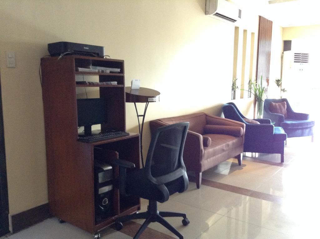 Fersal Hotel Kalayaan, Quezon City Eksteriør billede