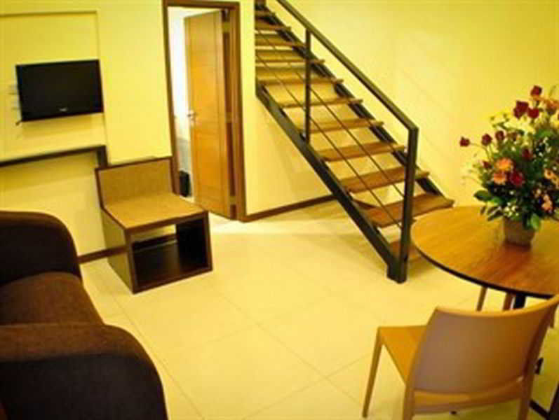 Fersal Hotel Kalayaan, Quezon City Eksteriør billede