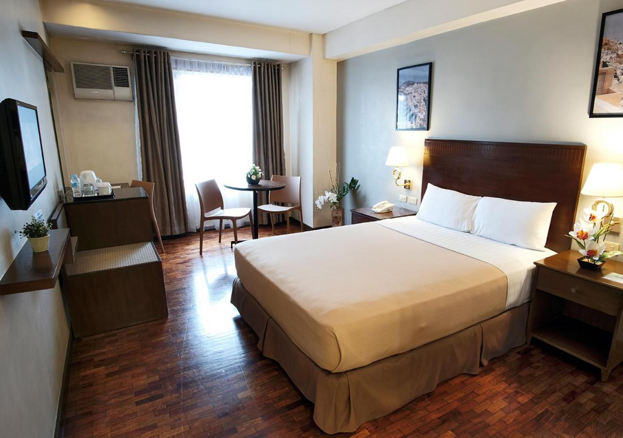 Fersal Hotel Kalayaan, Quezon City Eksteriør billede