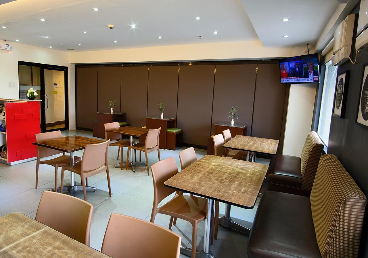 Fersal Hotel Kalayaan, Quezon City Eksteriør billede