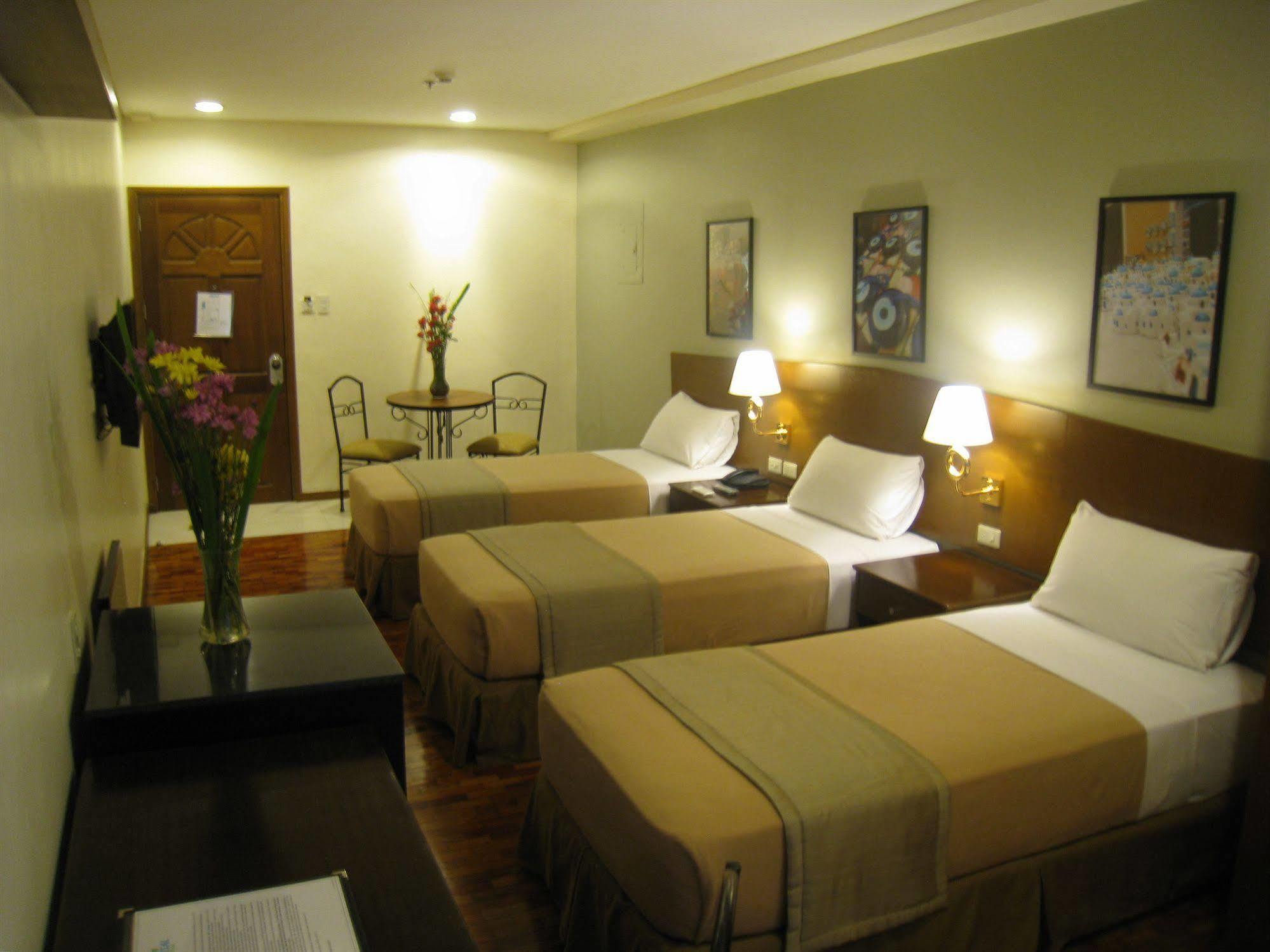 Fersal Hotel Kalayaan, Quezon City Eksteriør billede