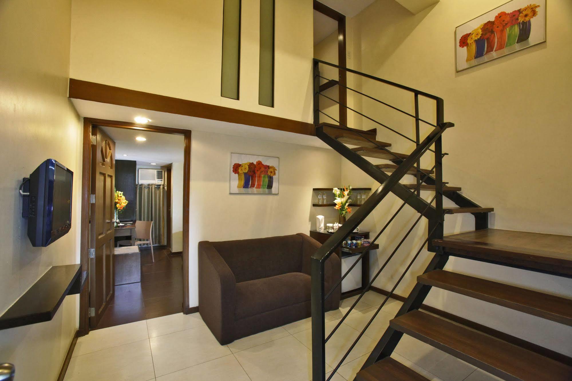 Fersal Hotel Kalayaan, Quezon City Eksteriør billede