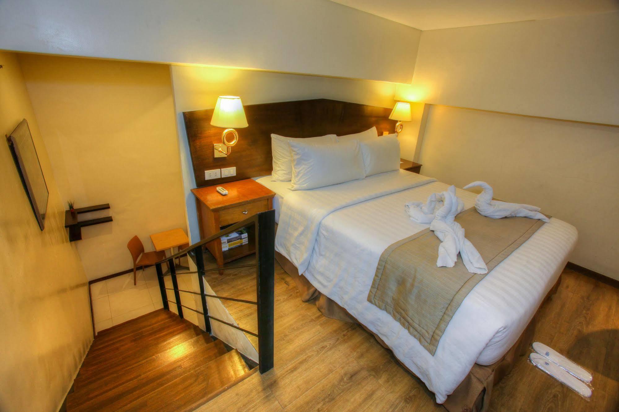 Fersal Hotel Kalayaan, Quezon City Eksteriør billede